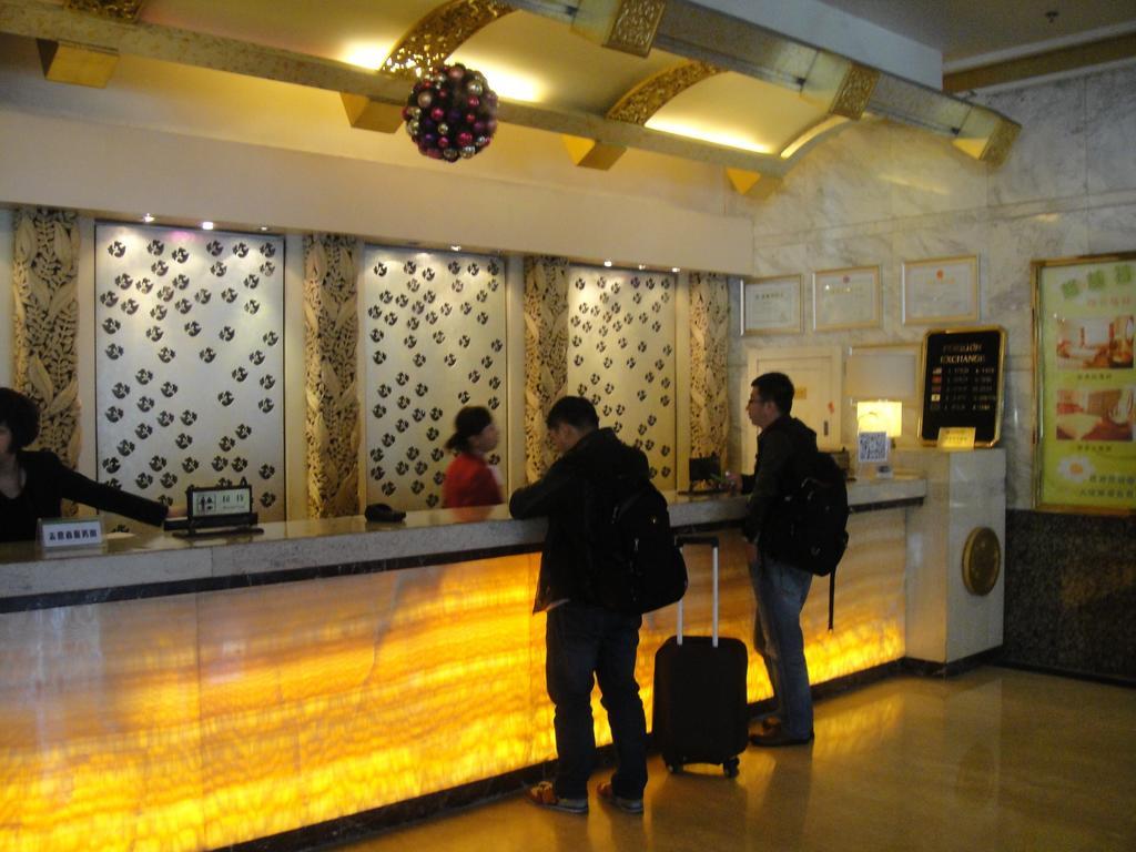 Green Hotel Shenyang Eksteriør billede